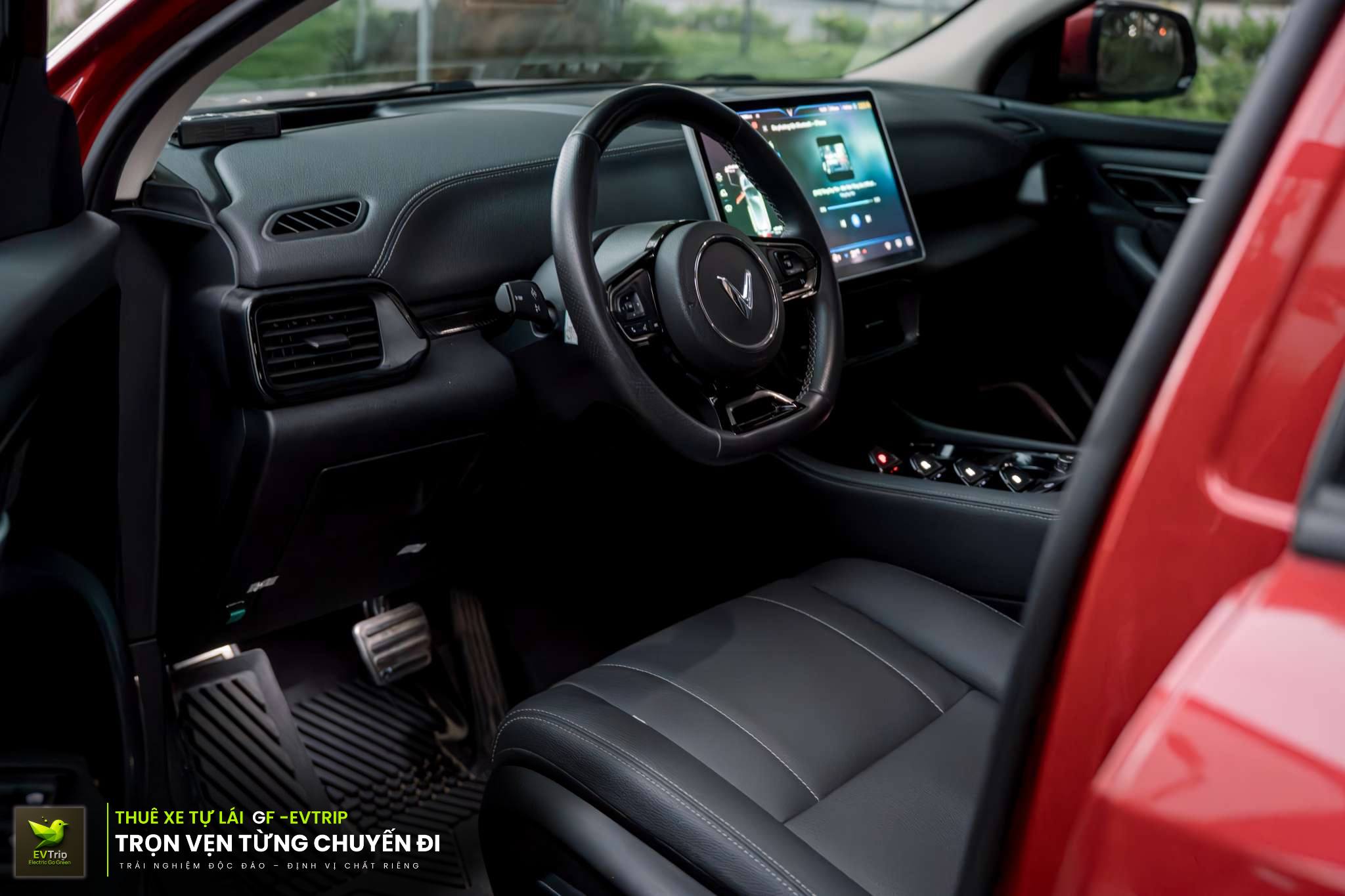 Nội thất xe điện VinFast hiện đại tại Tuy Hoà – dịch vụ thuê xe tự lái EVTrip