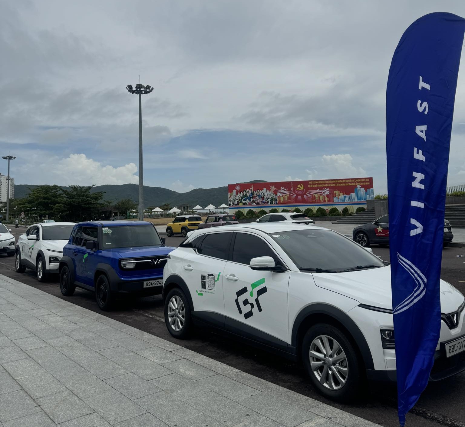 Ngày hội "Thu xăng - Đổi điện"